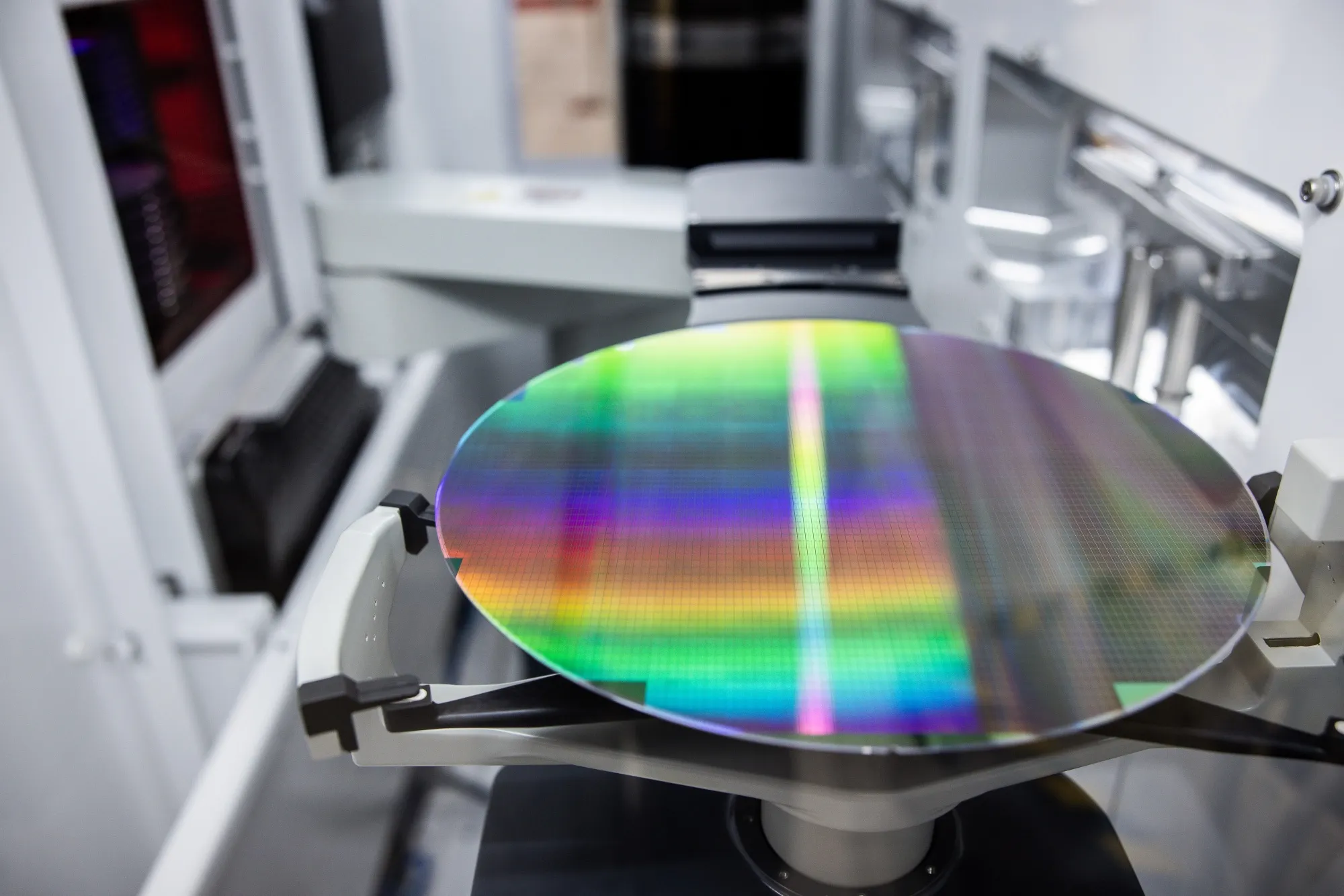 Infineon Technologies AG Open New Automated Chip Plant