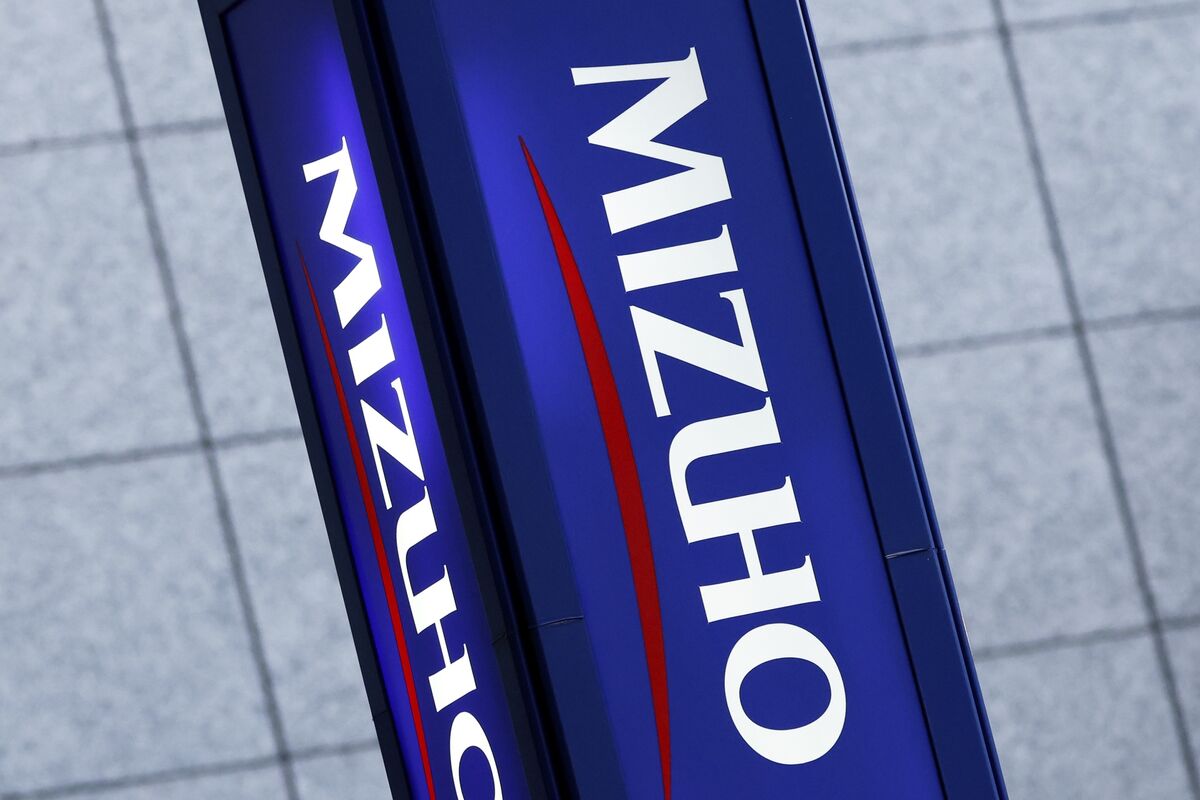 Mizuho Expects Another Year of Record Profit, to Buy Back Shares