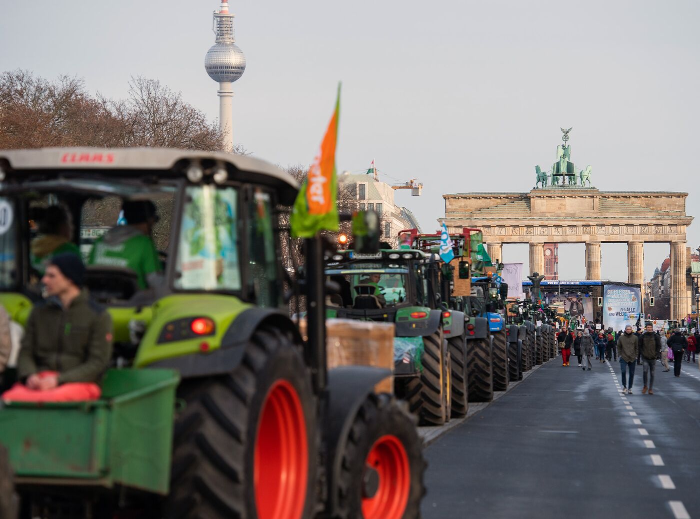 Protesters In Berlin Support Environment-friendly Farming - Bloomberg