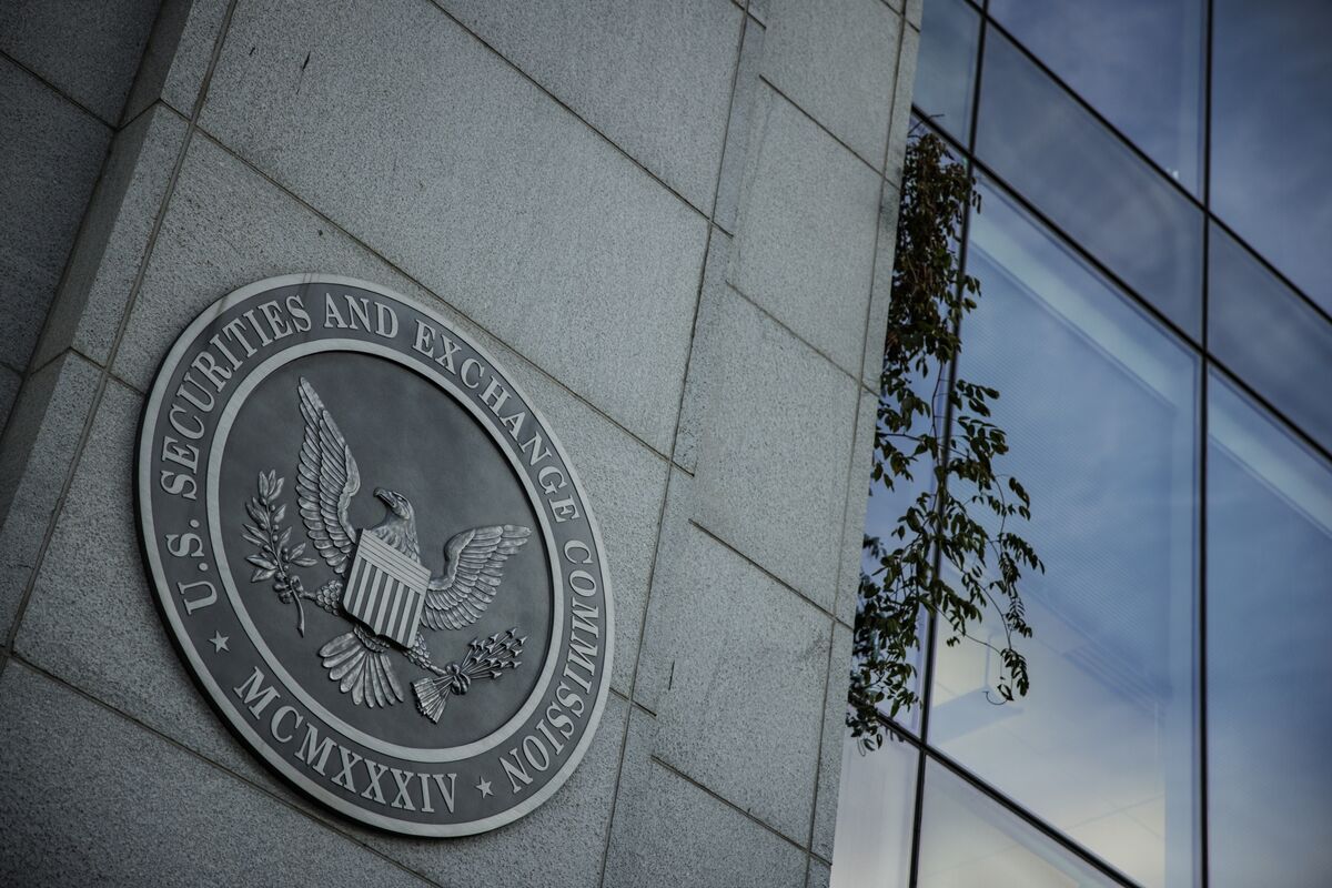 Ex-Jefferies Fund Manager Accused of Water-Machine Scheme