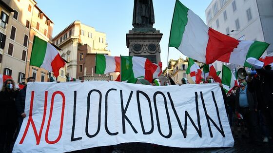 Italy to Continue Stop-and-Go Local Lockdowns Through Winter