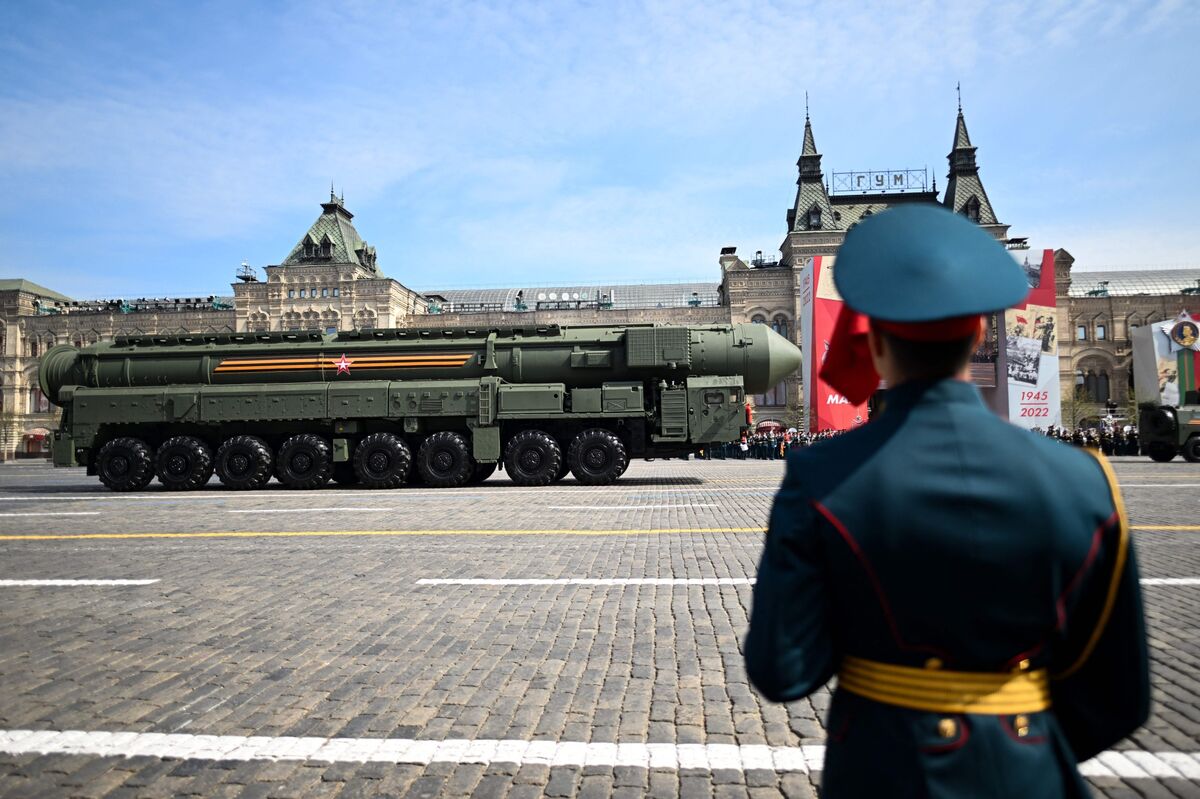 Putin Seeks Arms Control Treaty as Next Stage After Trump Summit