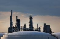 TotalEnergies SE Leuna Oil Refinery to Cease Importing Russian Crude By Year-End