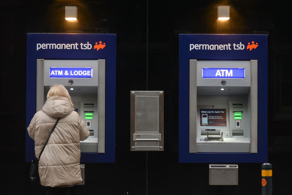 Irish Government, NatWest Begin Crisis-Era PTSB Stake Disposal - Bloomberg