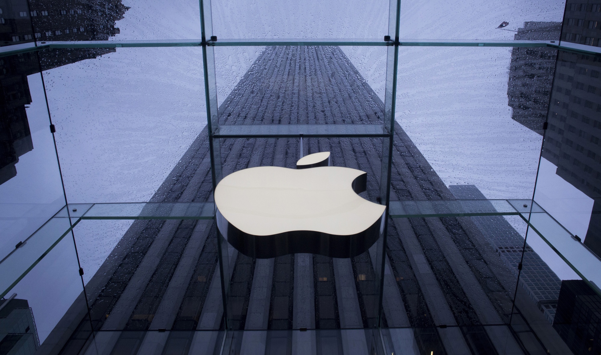 Apple Eyes NFL Assets In Massive Billion-Dollar Deal