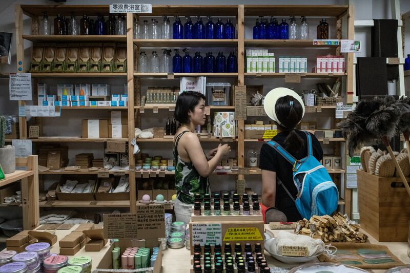 Yu Yuan’s shop, The Bulk House, attracts a mix of customers, from young hipsters to older shoppers who lives as much as an hour away.