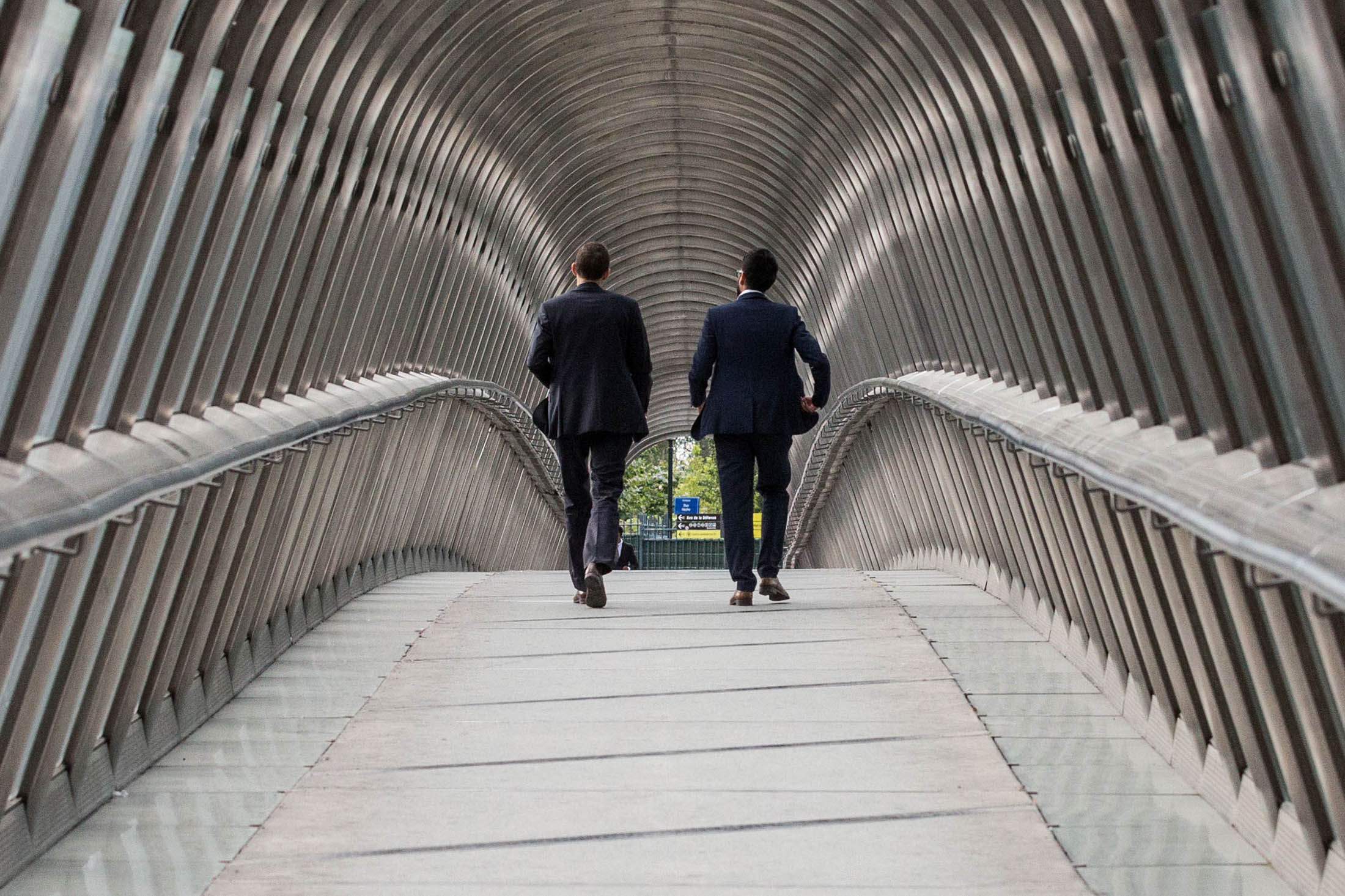 Paris Hopes for Brexit Bank Jobs Run Up Against Frexit Fears - Bloomberg