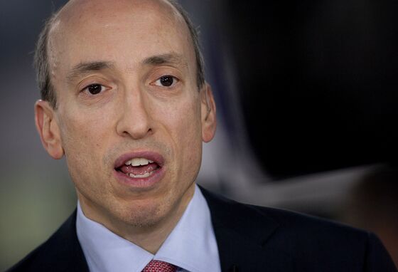 SEC Chief Signals New Rules That Could Threaten Robinhood, Citadel
