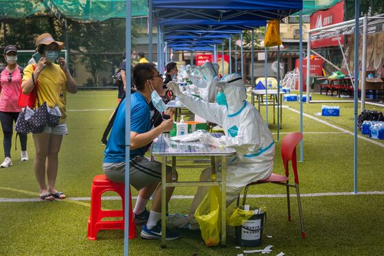 Cautious China Keeps Borders Shut Despite Mass Vaccination Drive