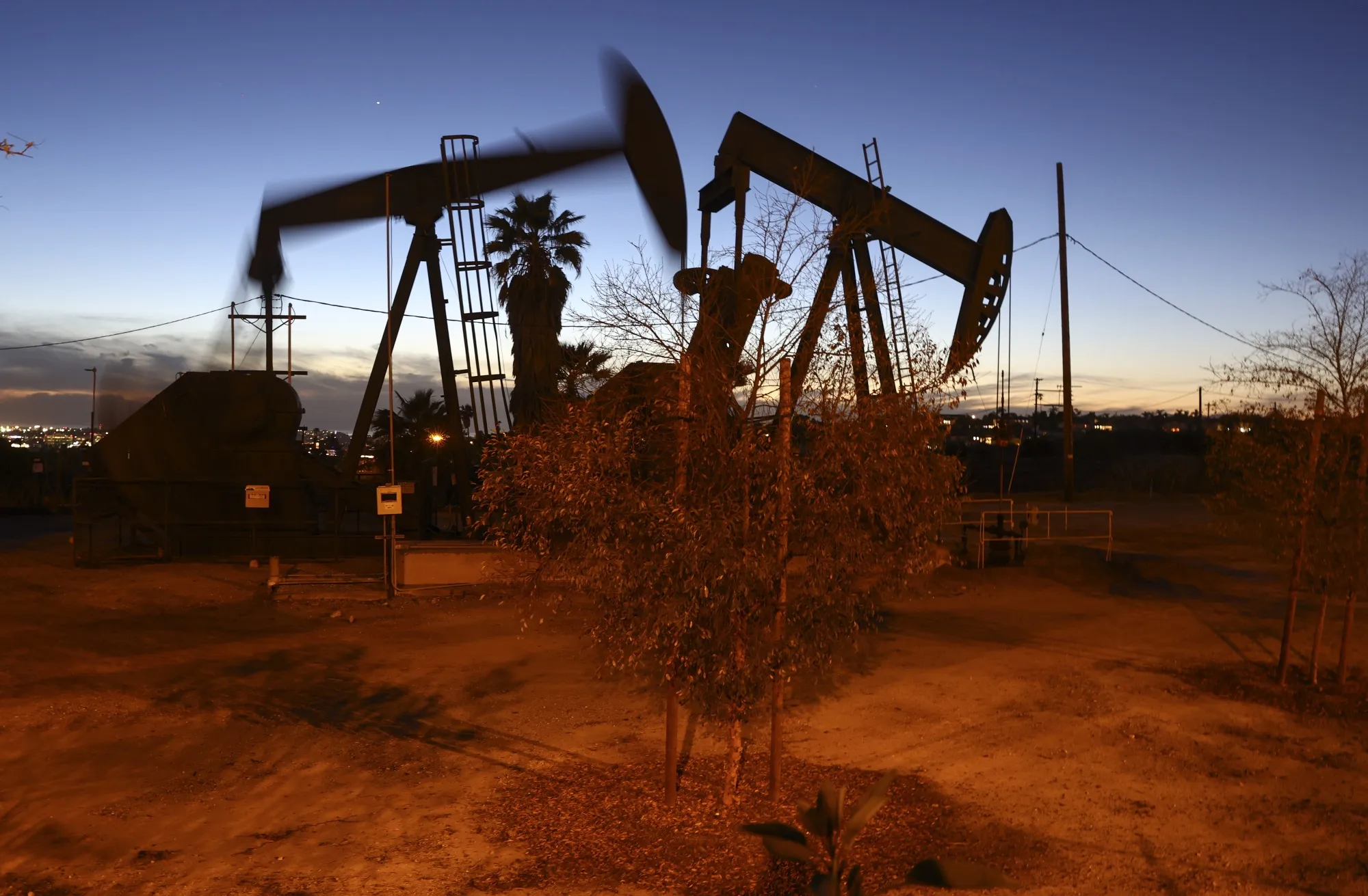 Los Angeles To Ban All Oil Drilling In City Limits