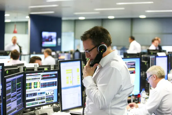 "Hi, is that the Fed? You gotta see this..."
