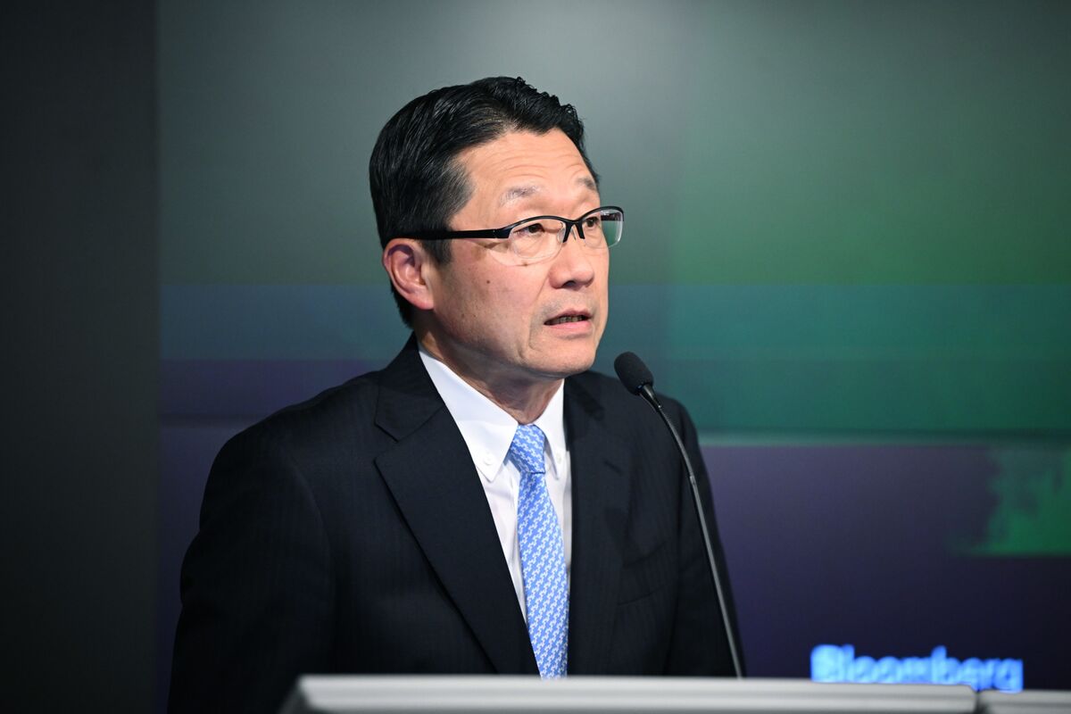 
                            Japan Regulator Urges Companies to Deploy Mounting Cash Piles