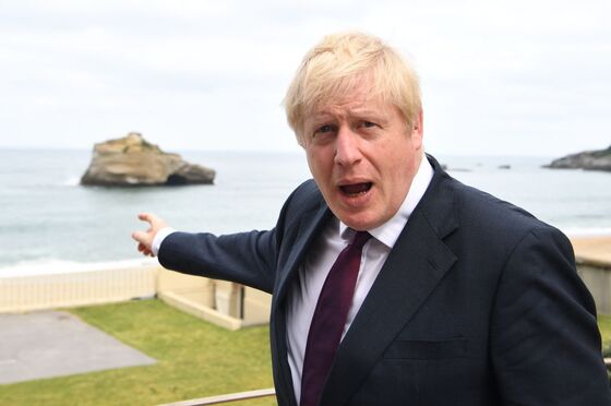 Boris Johnson’s Morning Dip in the Atlantic Offers Visions of Brexit Deal