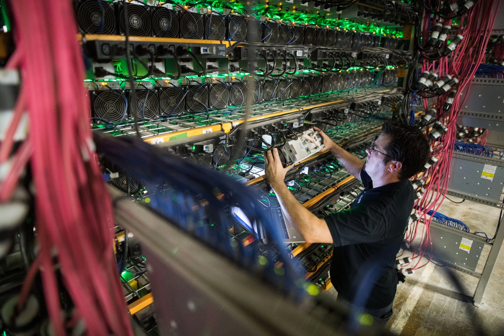 ビットコインＥＴＦ上場、すぐには見込めず－米ＳＥＣがハードル - Bloomberg