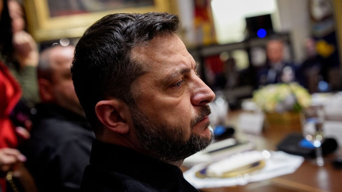 Zelenskiy Wants Ukraine War Frozen Before Peace Talks Zelenskiy Wants Ukraine War Frozen Before Peace Talks