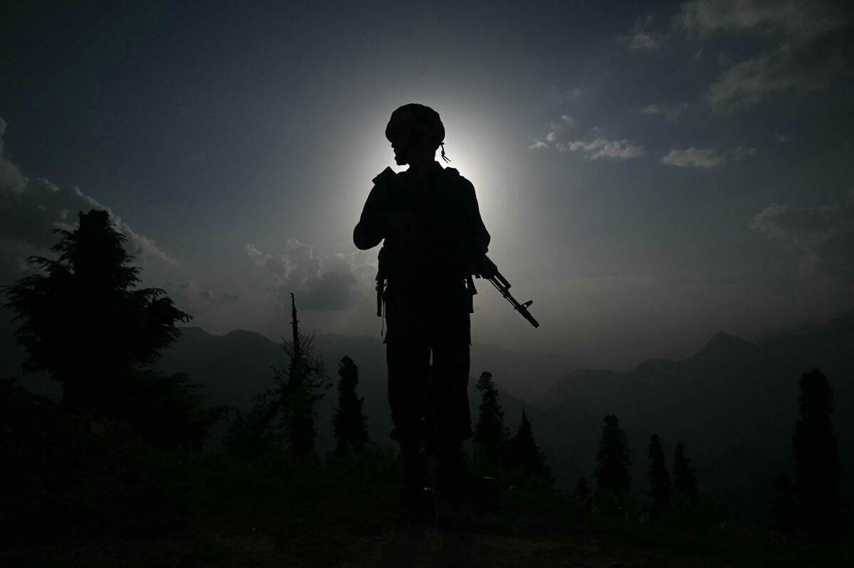 India, Pakistan Battle for Global Sympathy After Border Truce