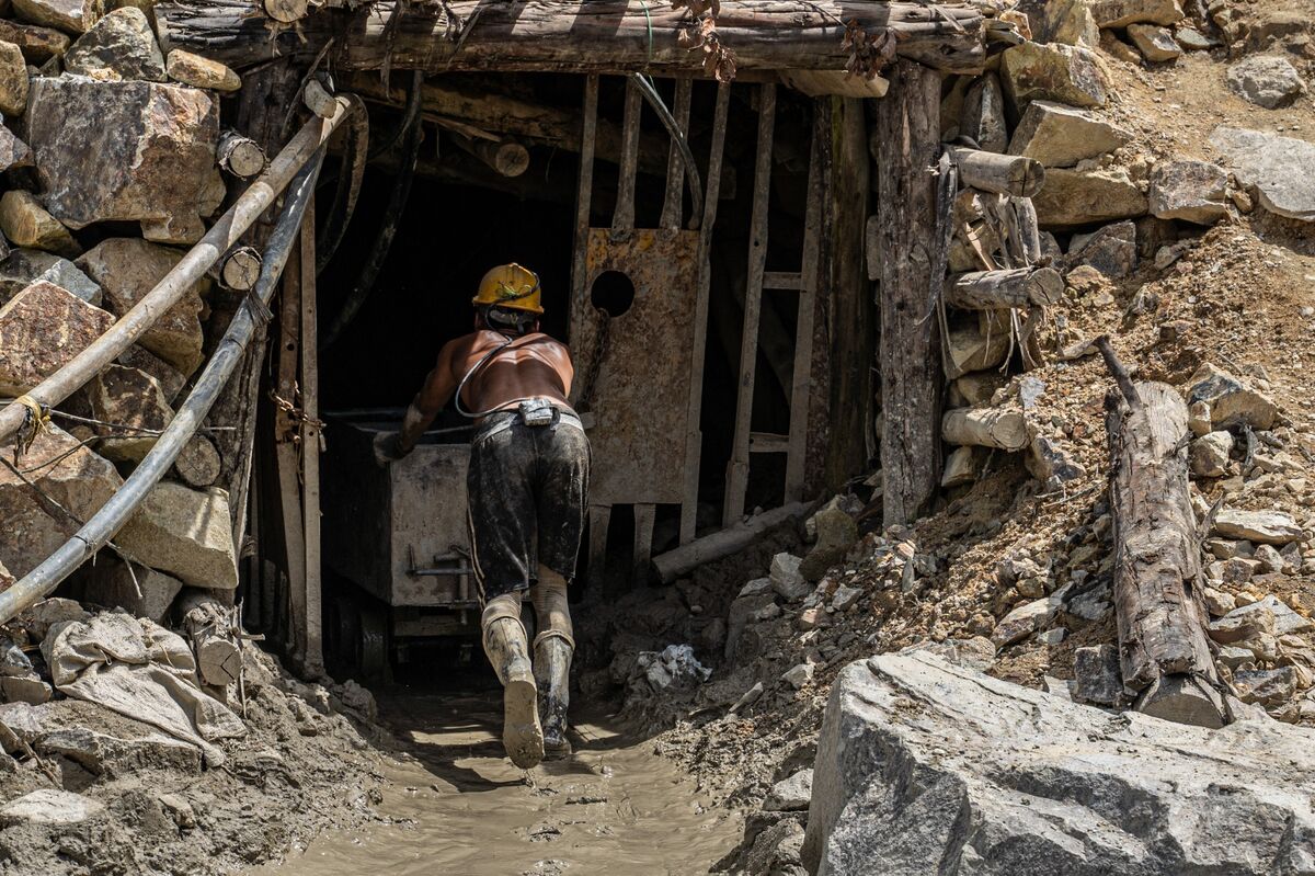 Canada’s Aris Grapples With Collapse at Affiliated Colombia Mine