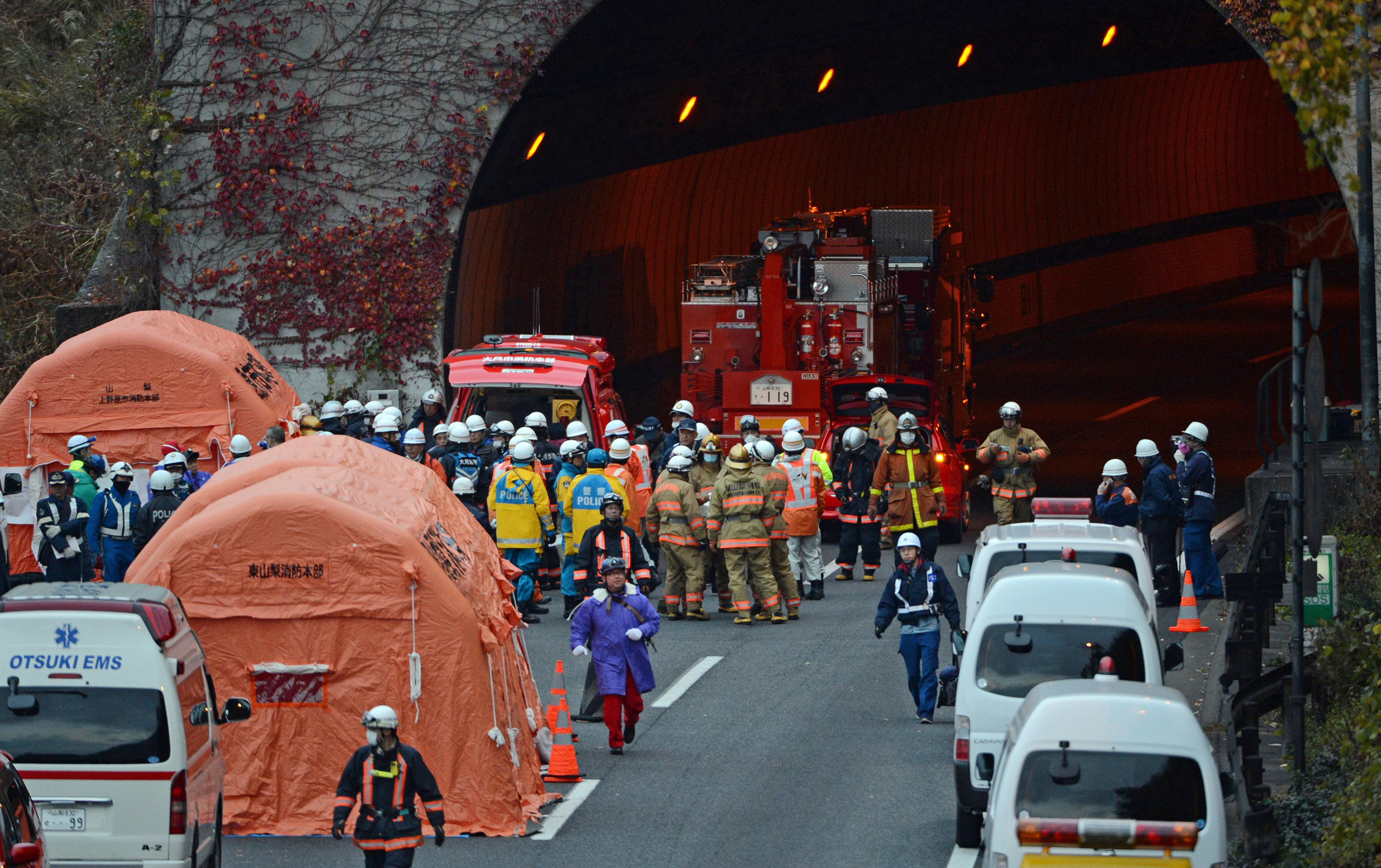 羽田線やアクアラインのトンネルも緊急点検 死者９人笹子事故で Bloomberg