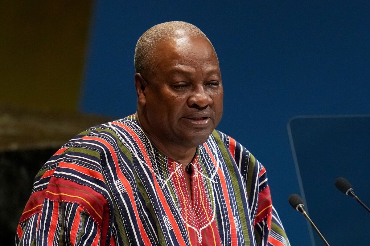 Ghana’s Credit Rating Upgraded by Fitch on Improved Finances