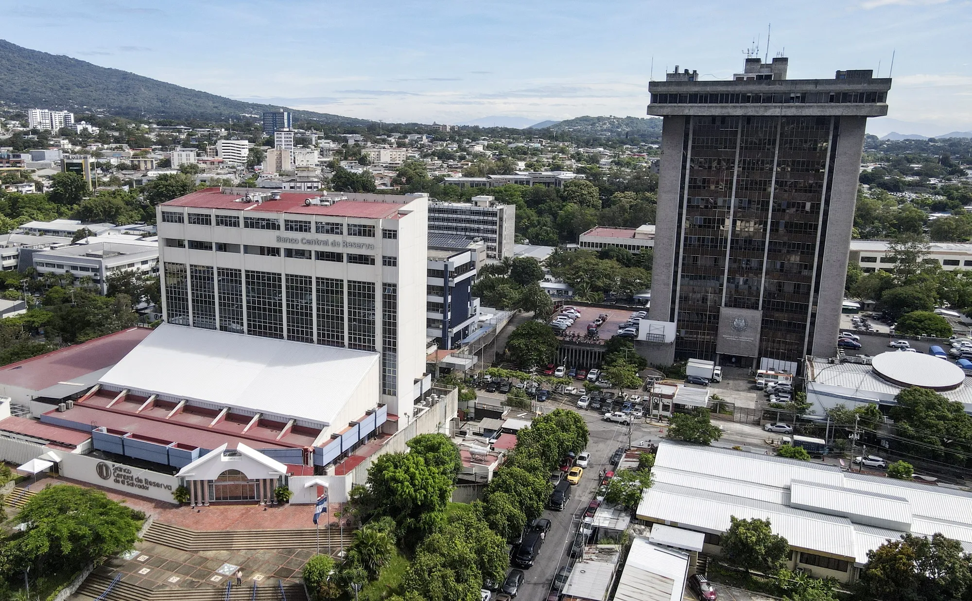 El Salvador Exposure to Bitcoin is Minimal, CABEI Head Says - Bloomberg