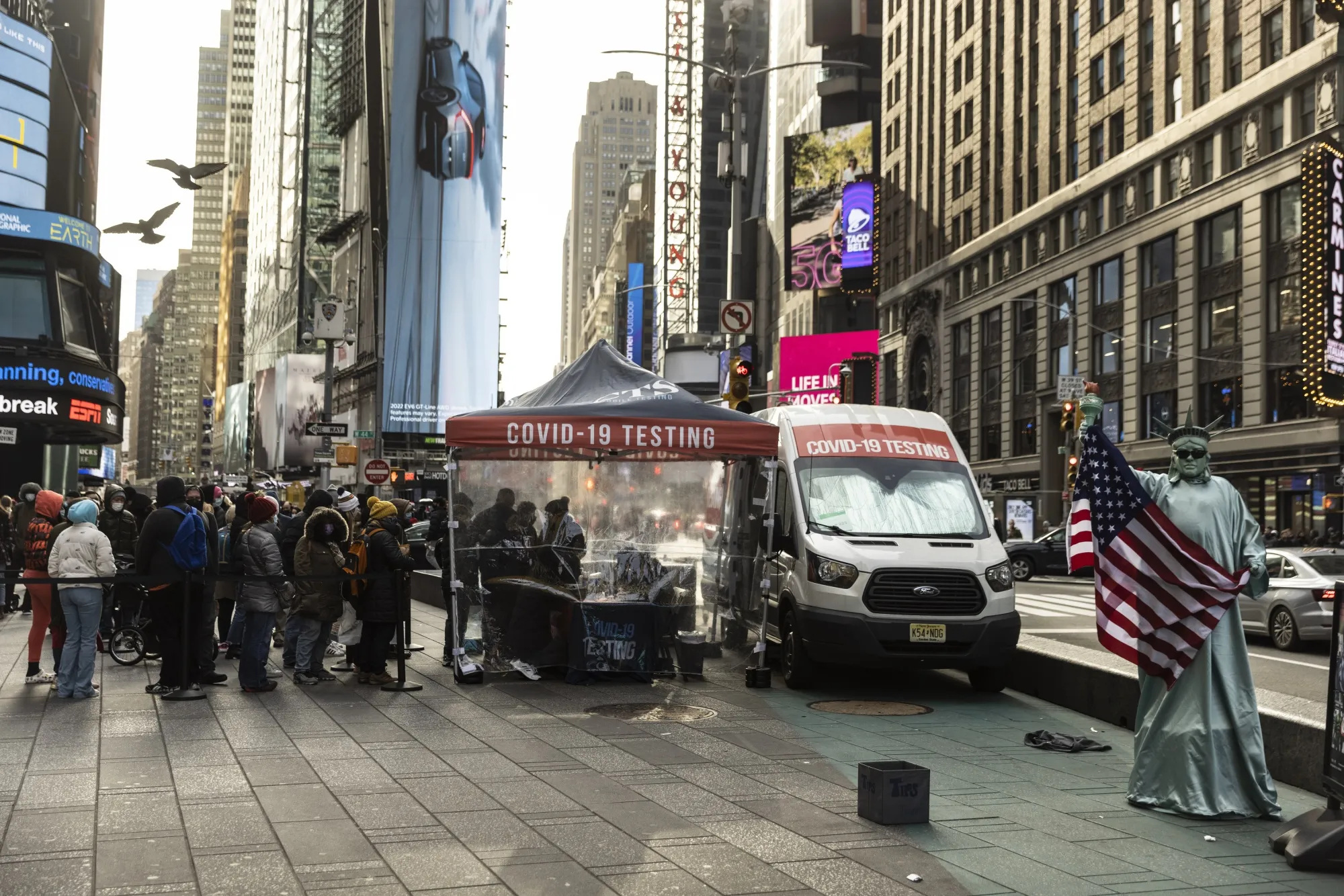 A line outside a Covid-19 mobile testing site in Times Square.