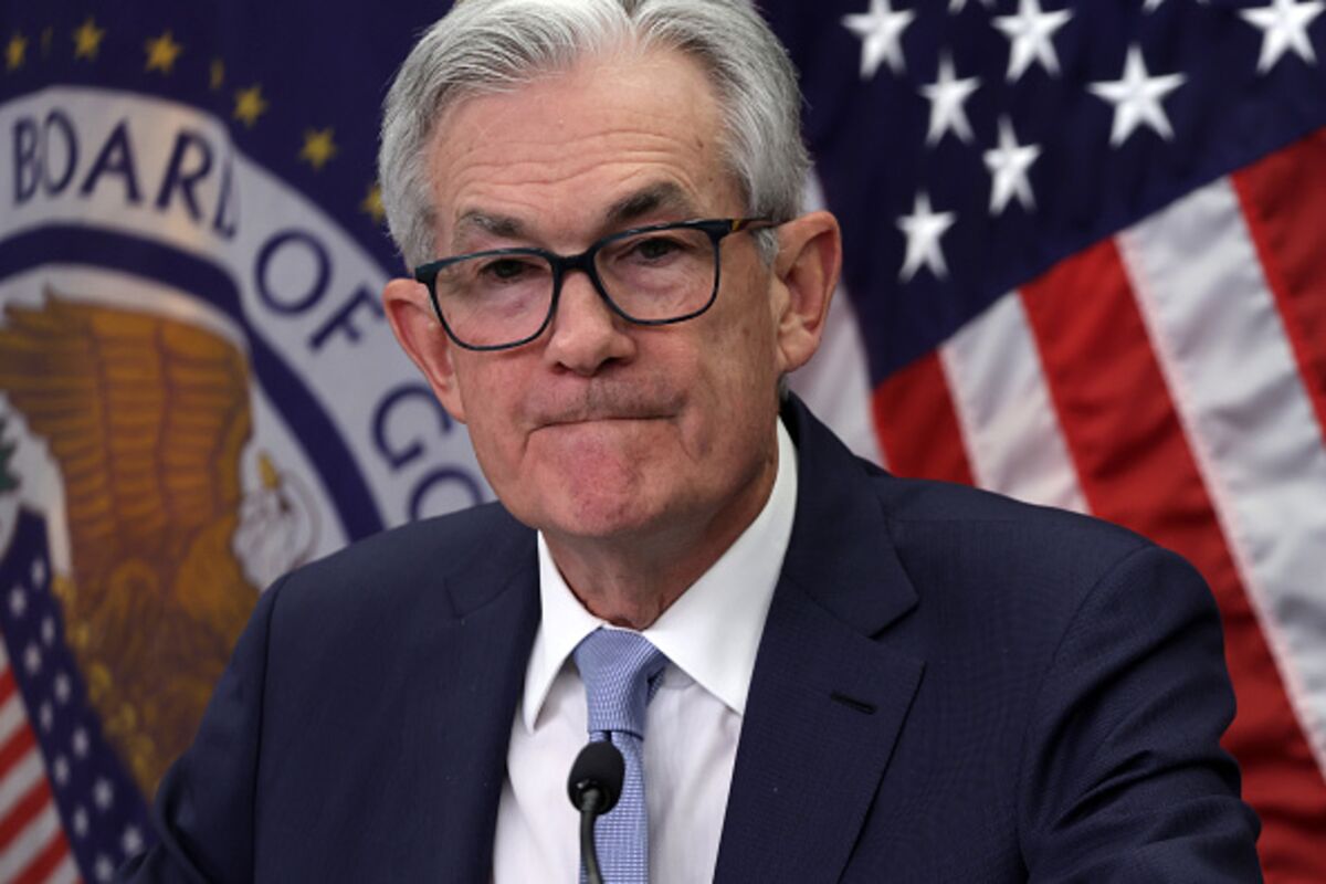 US Bond Market Outperforms With The Fed Not Behind Curve Bloomberg