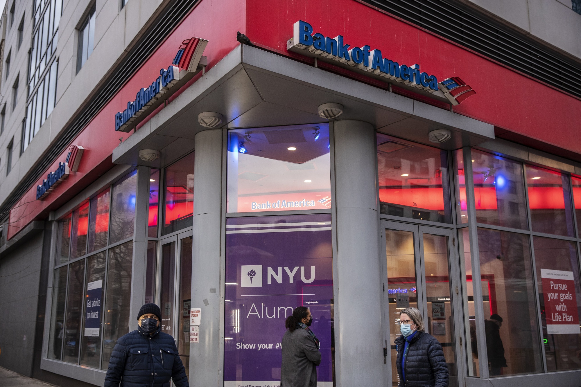 A Bank of America branch in New York, U.S., on Monday, Jan. 17, 2022. Bank of America is scheduled to release earnings figures on January 19.