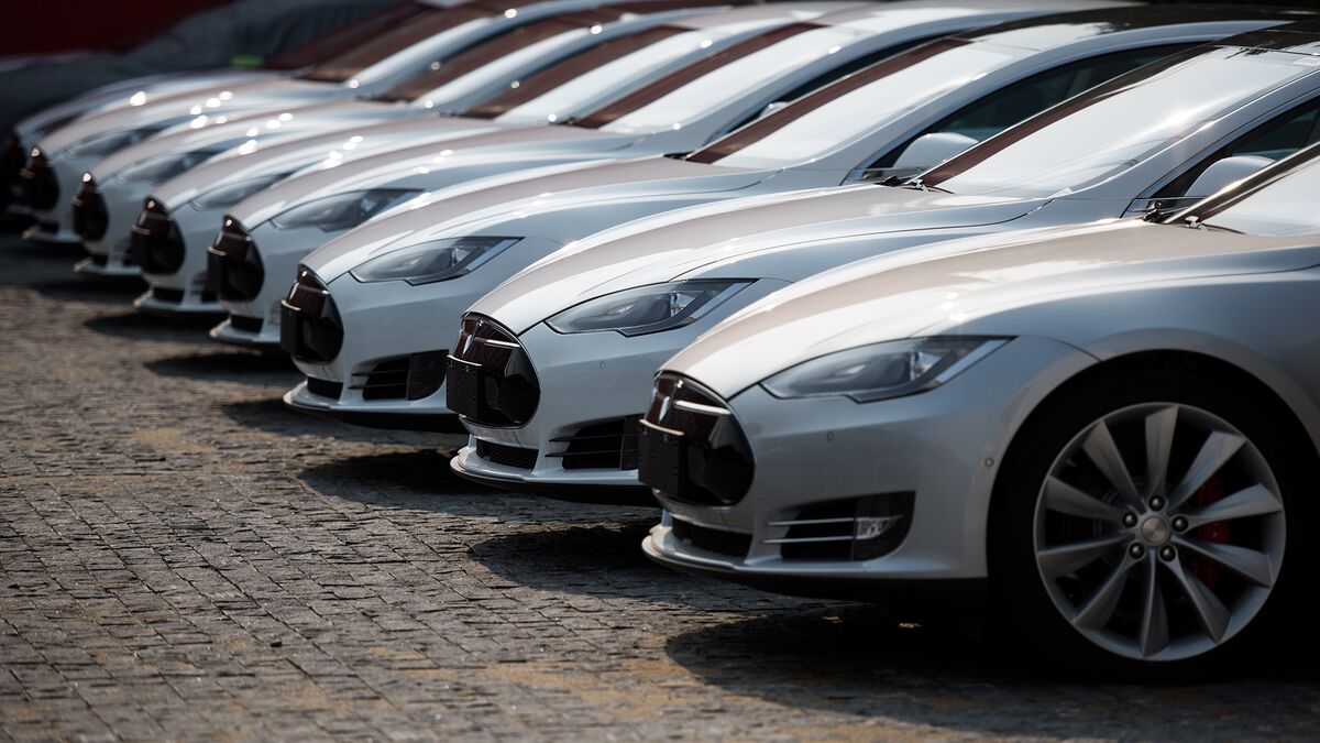 Behandling brud pisk Tesla's Model S Falls Short of Top Safety Rating Awarded to 42 Other Cars -  Bloomberg