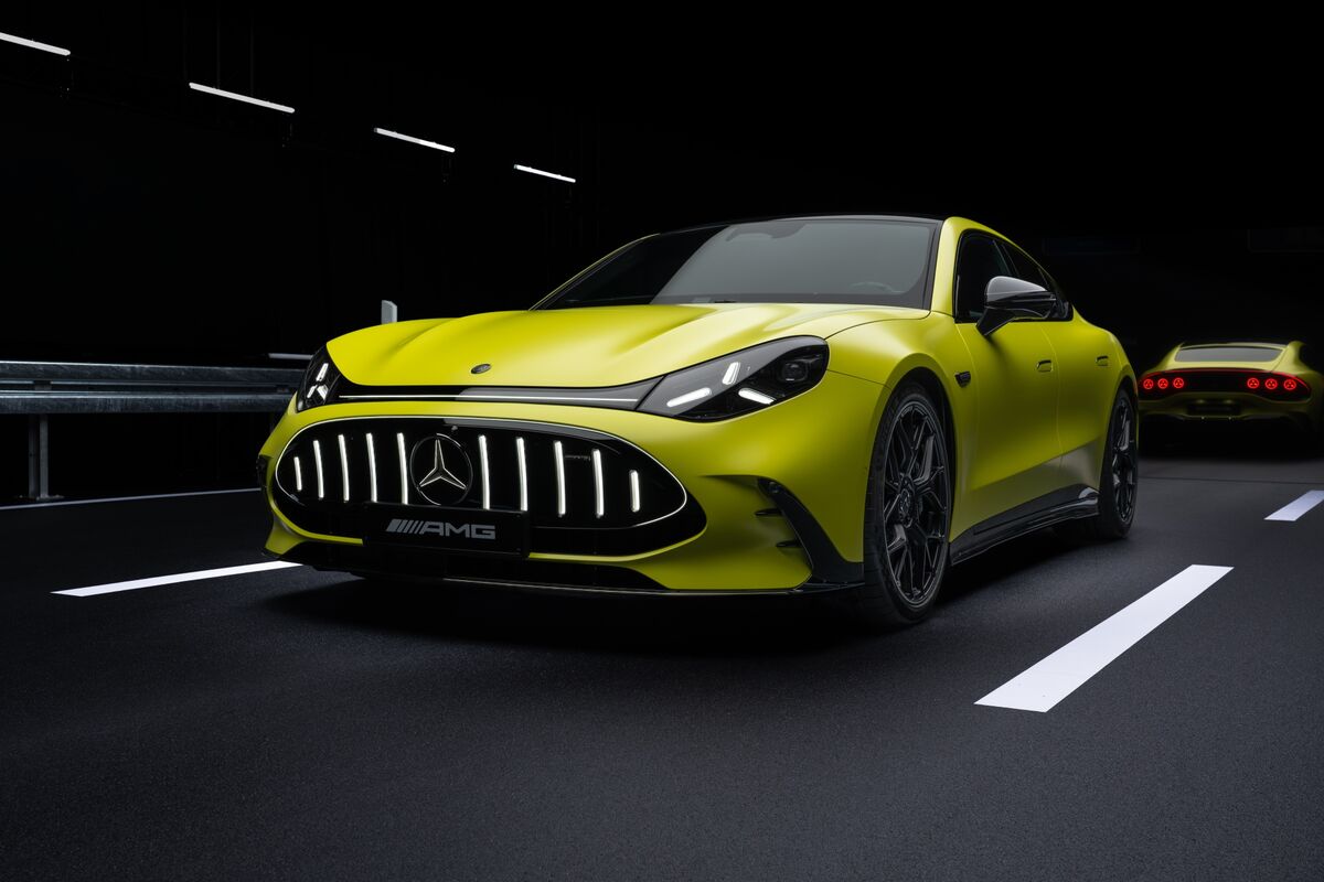 bloomberg.com - William Wilkes - Mercedes Unwraps an Electric Sports Car That Sounds Like a Gas-Guzzler