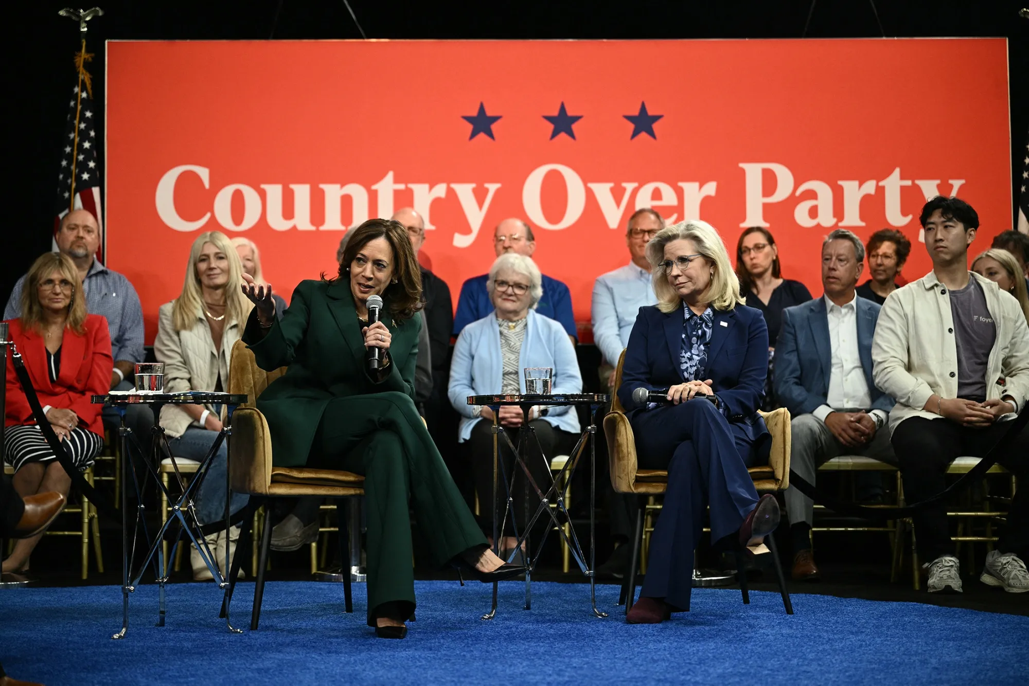 Kamala Harris and&nbsp;Liz Cheney in&nbsp;Malvern, Pennsylvania, on Oct.&nbsp;21.&nbsp;