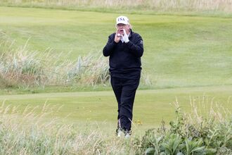 Trump and Von Der Leyen to Meet With Trade Deal in Balance
