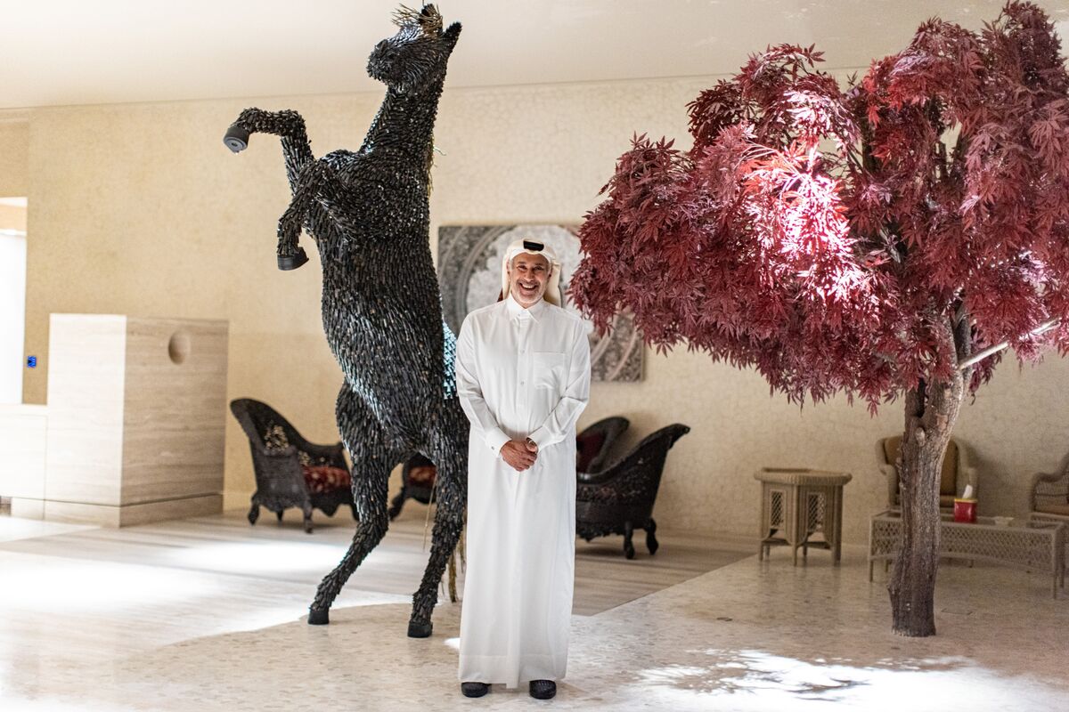 Qatari Sheikh Says He's No Football Fan as Son Chases Man United
