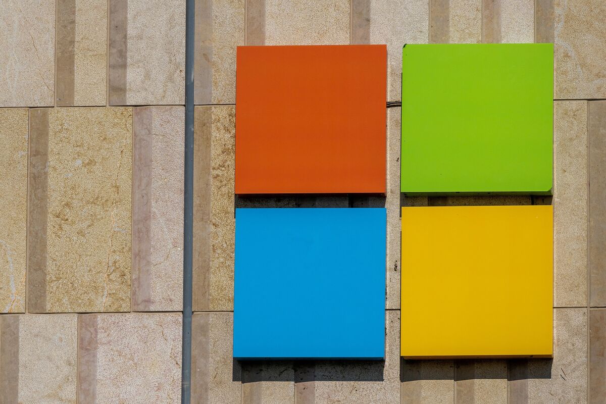 Nhân viên Microsoft thông báo tạm dừng các dự án loại bỏ carbon
