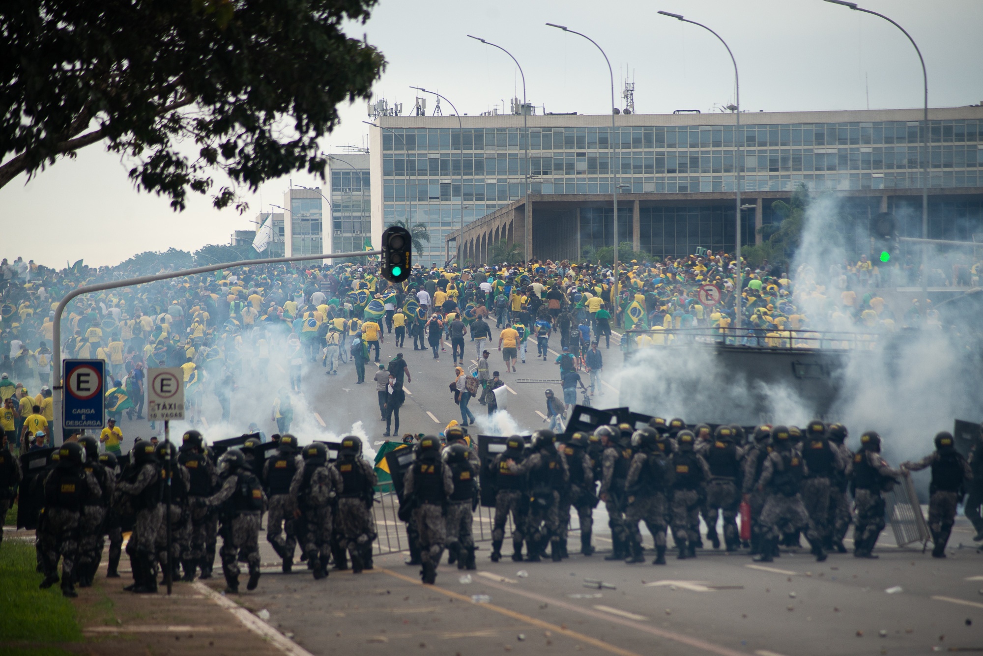 Bolsonaro supporters storm key government buildings in Brazil, Jair  Bolsonaro News