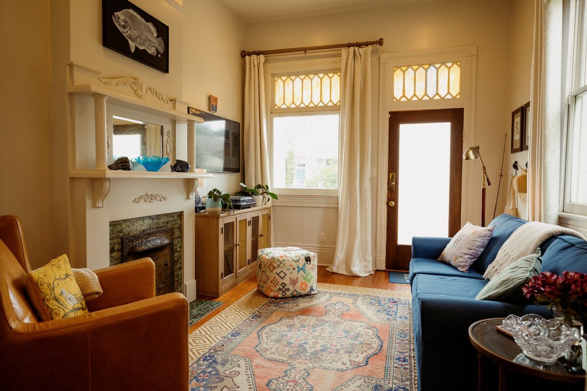 Real Estate Market Cooling? Number of US Homes on Sale Rises in Early