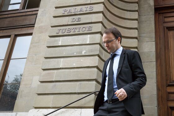 Credit Suisse Pick That Went Sour Ends Up in Banker Appeal