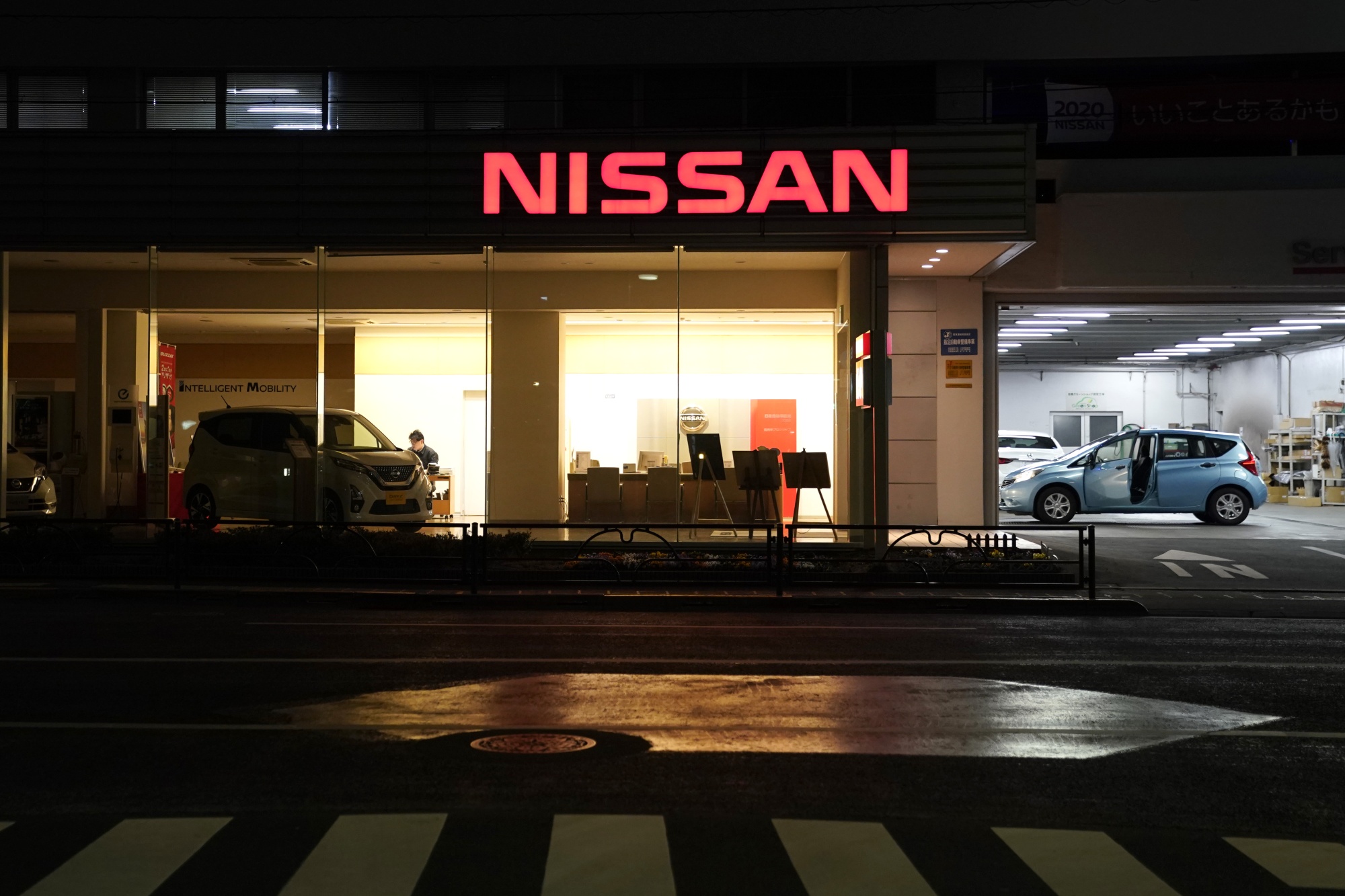 日産は今期業績未定に コロナで先行き不透明 前期赤字に 関係者 Bloomberg