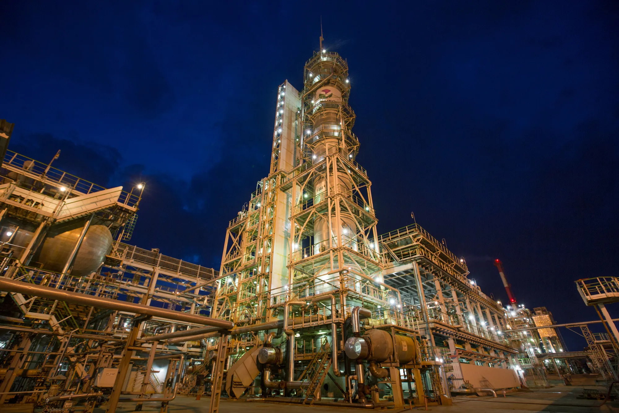 Bashneft oil refinery. 