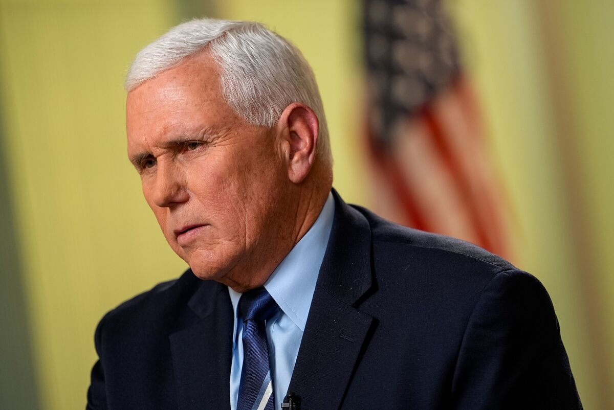 Ex-VP Pence Calls Trump’s $1.8 Billion Fund ‘Deeply Offensive’