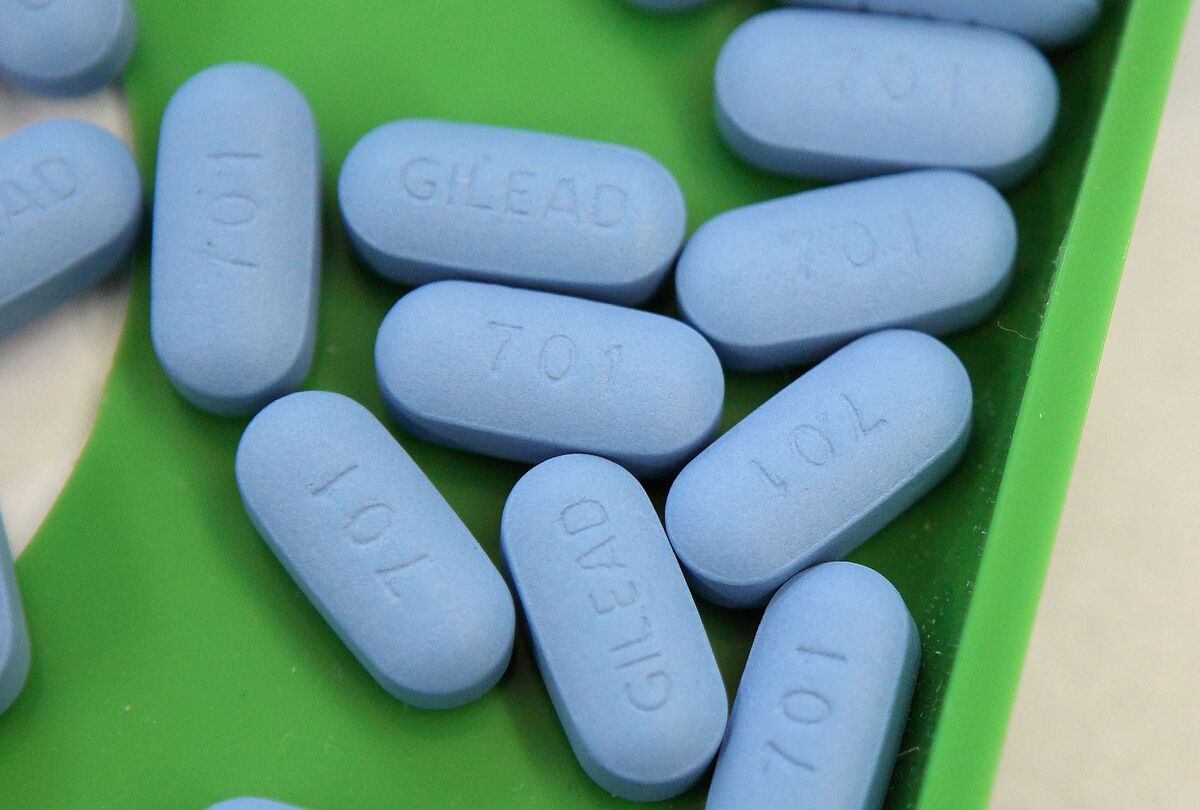 how-a-blue-pill-is-stopping-the-spread-of-hiv-bloomberg