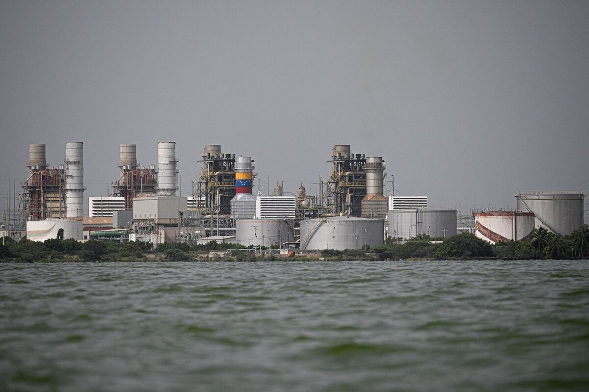 bloomberg.com - Venezuela Releases Oil Expert Whose Detention Raised Red Flags