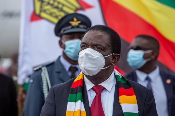 Zimbabwe President Says ‘Fight Still On’ to Fix Broken Economy