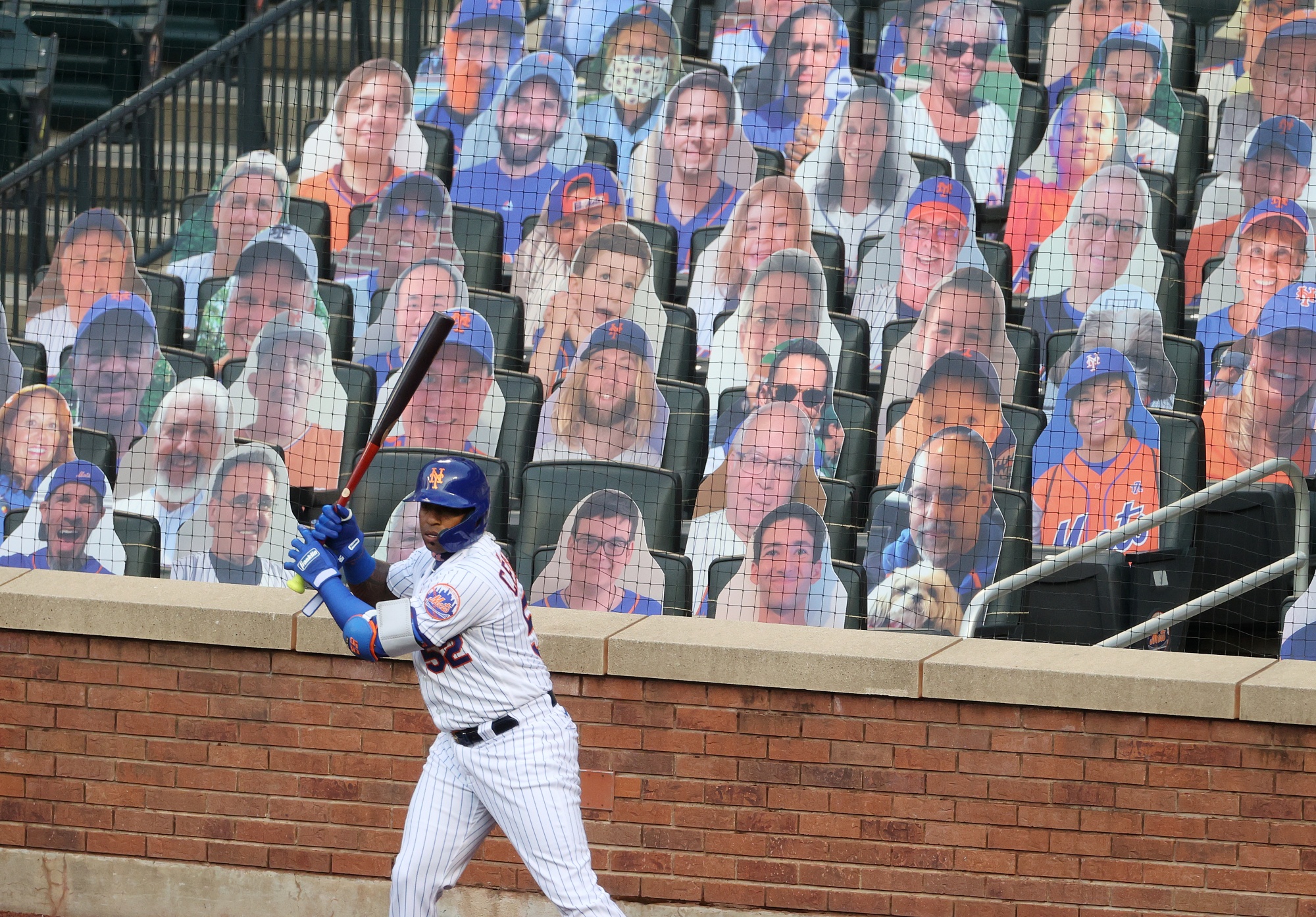 COVID Restrictions Lifted: Yankee Stadium Returns To Full Capacity Friday -  CBS New York