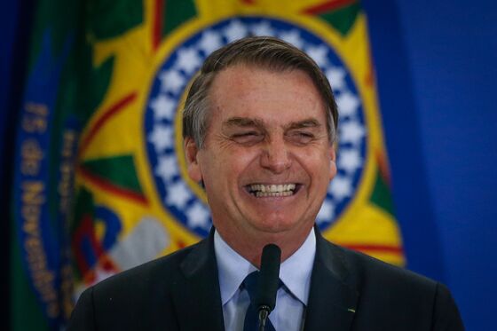 Brazil Pension Reform Backed in First Vote After Long Debate