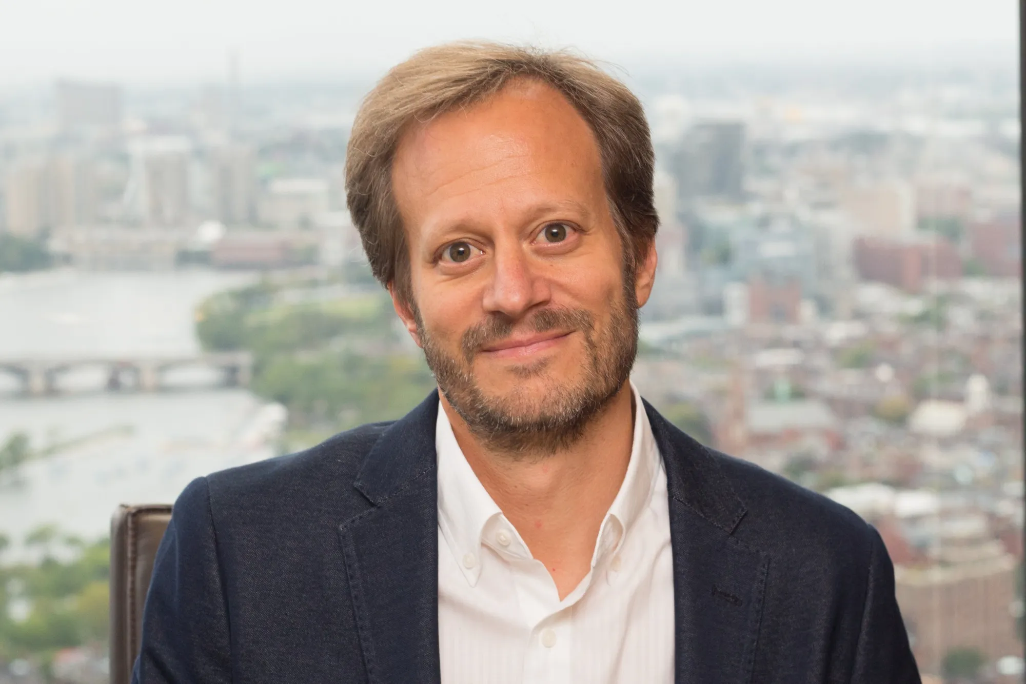 米ベインが日本での投資ペース加速、大阪に第２拠点設置へ－担当幹部 - Bloomberg