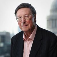 headshot of Max Hastings