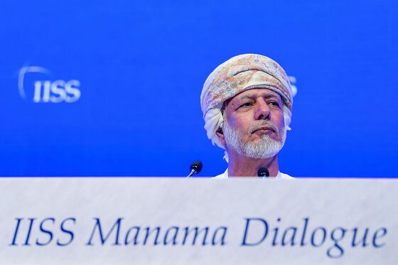 Oman Foreign Minister Due in Iran After Seizure of U.K. Tanker