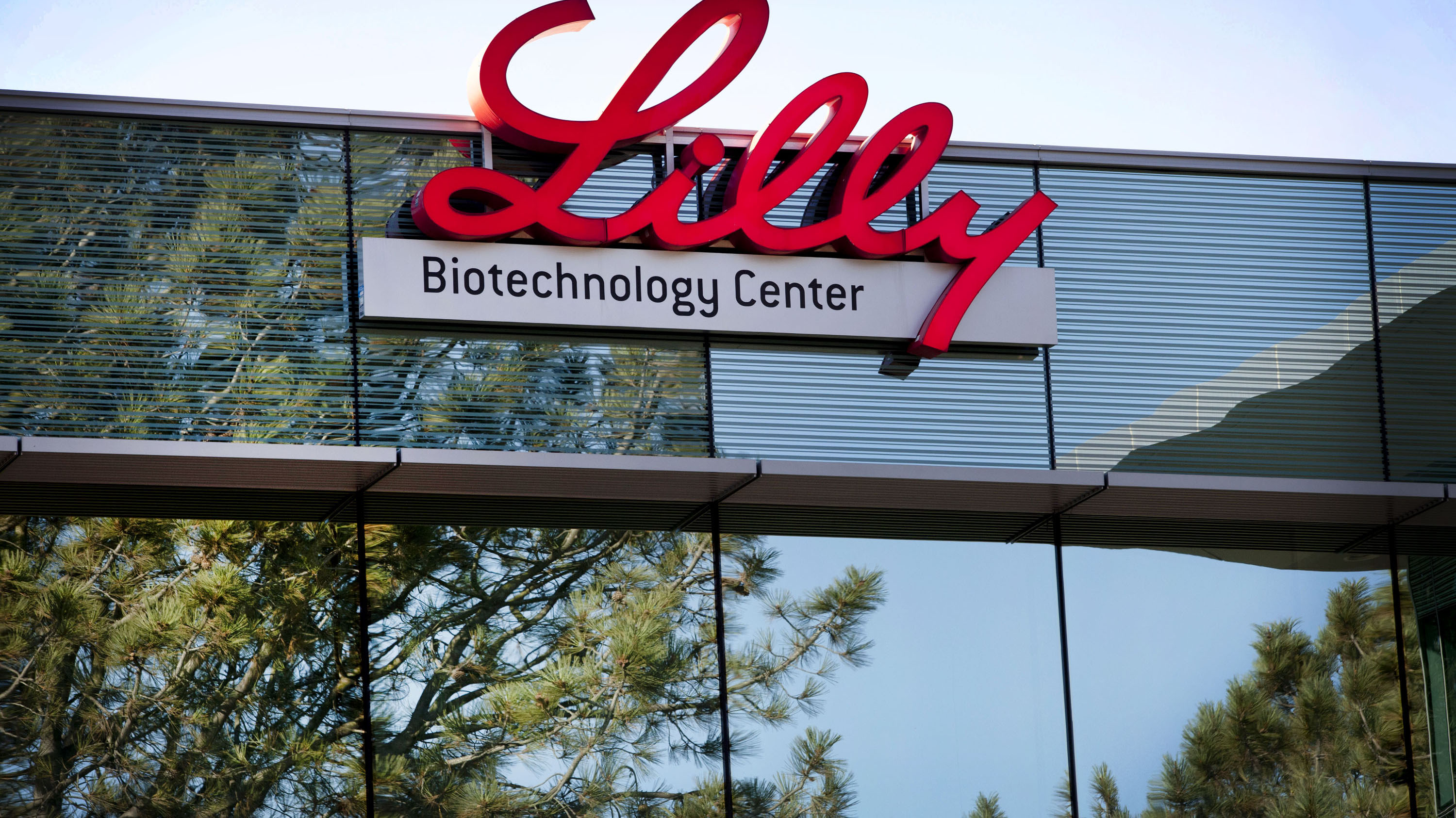 eli-lilly-ceo-says-science-will-win-in-covid-fight-bloomberg
