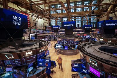 Traders On The Floor Of The New York Stock Exchange As Fed Chair Powell Holds New Conference