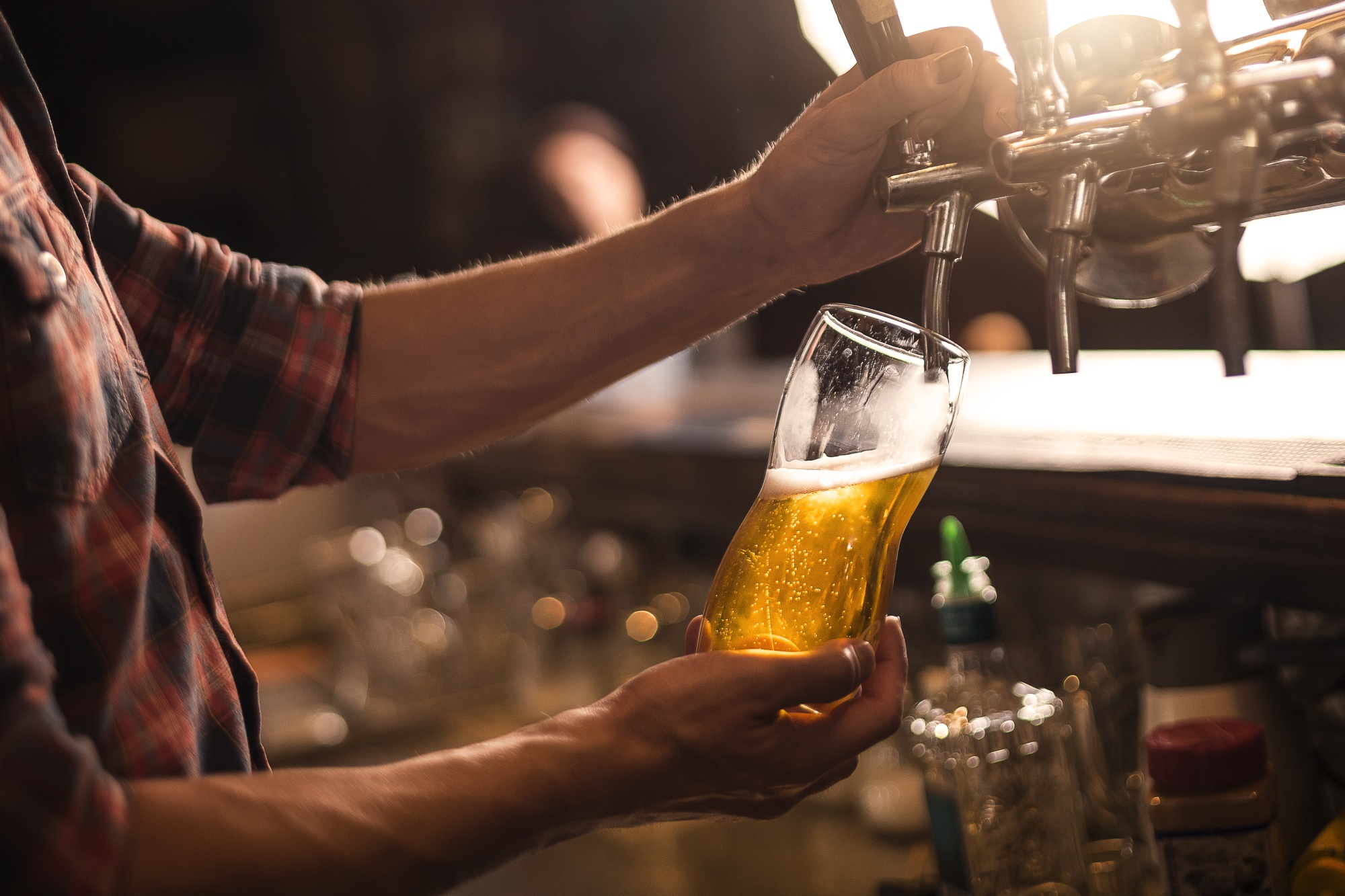 Stonegate Pub, Britain’s Biggest Pub Chain, Seeks to Raise Debt as Sale